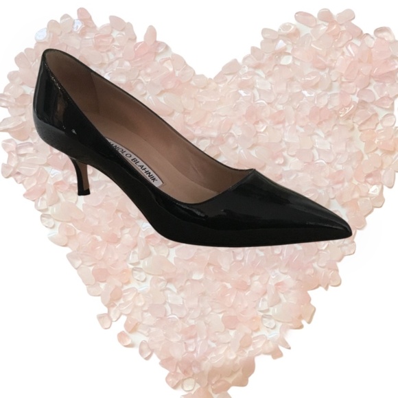Manolo Blahnik BB Patent Leather Black Pointed Toe Pumps - Picture 7 of 16